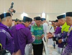 Resmi Dilantik Mendagri Jadi PJ Gubernur, Samsudin Abdul Kadir Lepas Keberangkatan 1098 Jamaah Calon Haji