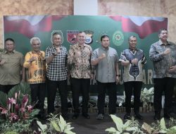 Wakili Pj Gubernur, Sahli Hadiri Silaturahmi Bersama Pangdam XV Patimura