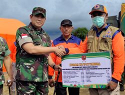 Pangdam XV/Pattimura, Kunjungi Dan Berikan Bantuan Untuk Pengungsi Gunung Api Ibu