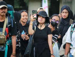 Puluhan Wisatawan Ikut Ramaikan Ekspedisi Tanah Tobaru