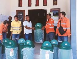 Komitmen Peduli Lingkungan, Tambang Emas Milik Haji Robert Bantu Tambah Pasokan Tempat Sampah