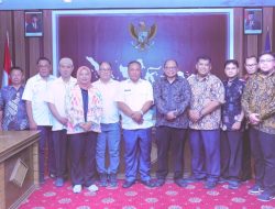 Asisten III Gelar Audiensi Bersama Asiten Deputi Sekretariat Kabinet dan KPI Pusat