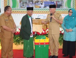 Disambut Meriah Santri, Wagub Soroti Moralitas Humanisme Dalam Dunia Pendidikan