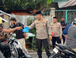Warga Ternate Apresiasi Polda Malut Bagi-bagi Takjil Buka Puasa