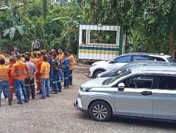 “Kacang Lupa Kulit” Tempat Mencari Nafkah Aksesnya di Blok Karyawan NHM