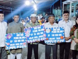 Safari Ramadhan, Pemda Halbar Serahkan Bantuan Mesjid