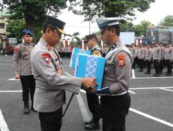 Polda Maluku Utara Salurkan Ribuan Bansos Untuk Masyarakat