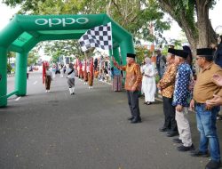 Wagub Sarbin Sehe Lepas Peserta Pawai Ta’aruf STQH XXVIII Maluku Utara Tahun 2025