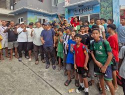 Uluran Tangan Haji Robert Pulangkan Puluhan Anak Akademi Sepak Bola Kieraha