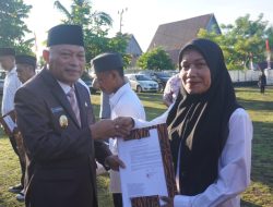 HUT RI Ke-80, Wagub Berikan Remisi Kepada Narapidana Dan Anak Binaan