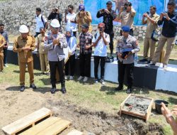 Bersama Bupati Ikram, Kapolda Lakukan Peletakan  Batu Pertama Gedung SKCK di Mapolres