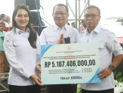 Bupati Ikram Terima Bantuan Program Transformasi Ekonomi Kampung Terpadu