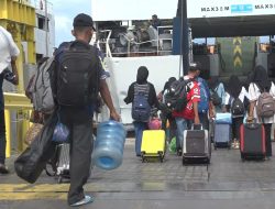H-1 Natal, Penumpang Kapal Ferry Dari Ternate Tujuan Bitung Masih Meningkat