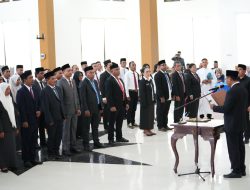 Penyegaran Birokrasi, Bupati Ubaid Lantik Pejabat Strategis Pemkab