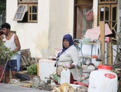 Juhran, Korban Banjir: Kami Butuh Pakian, Terutama Pakian Anak Sekolah