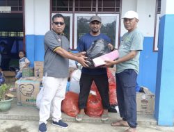 Tangani Bencana Banjir Dan Longsor, Pemda Halbar Salurkan Bantuan Ke Desa Terdampak