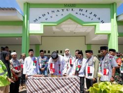 Warga Kawasi Bahagia, Bupati Resmikan Masjid Madinatul Hijrah di Permukiman Baru