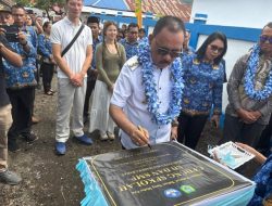 Jalankan Program Halbar Cerdas, Bupati James Resmikan Ratusan Fasilitas Pendidikan