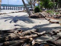 Talud Penahan Ombak Rusak Parah, Warga Tabalema Harap Perhatian Pemerintah Kabupaten