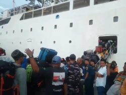 KM Nggapulu Angkut Ribuan Pemudik Pada Puncak Arus Balik Lebaran