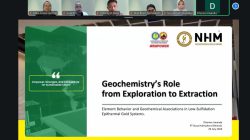 Geokimia Jadi Kunci Efisiensi Pertambangan Emas, Superintendent NHM Berbagi Wawasan di Webinar MGEI-SC UNG 