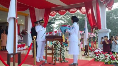 Wakil Bupati Kasman Pimpin Upacara Penurunan Bendera HUT ke-81 RI 