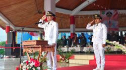 Wabup Halbar Pimpin Upacara Penurunan Bendera HUT Ke-81 RI