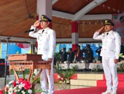 Wabup Halbar Pimpin Upacara Penurunan Bendera HUT Ke-81 RI