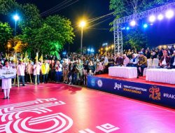 Tumpah Ruah Warga Ternate Meriahkan Karnaval Budaya Penutup Rakernas JKPI ke-XII