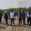 Bupati James Tinjau Lahan Pembangunan Kampung Nelayan Merah Putih