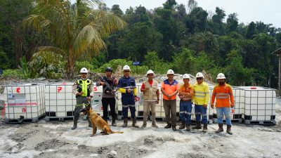 Sinergi Mitigasi Karhutla: NHM Serahkan 8 Unit Tangki Air Memperkuat Armada BPBD Halut