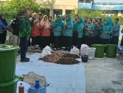 DLH dan TP-PKK Halteng Ajak Perempuan Sulap Sampah Rumah Tangga Jadi Pupuk Kompos